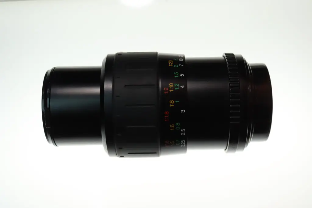 Vivitar 100mm f3.5 MC Macro Lens