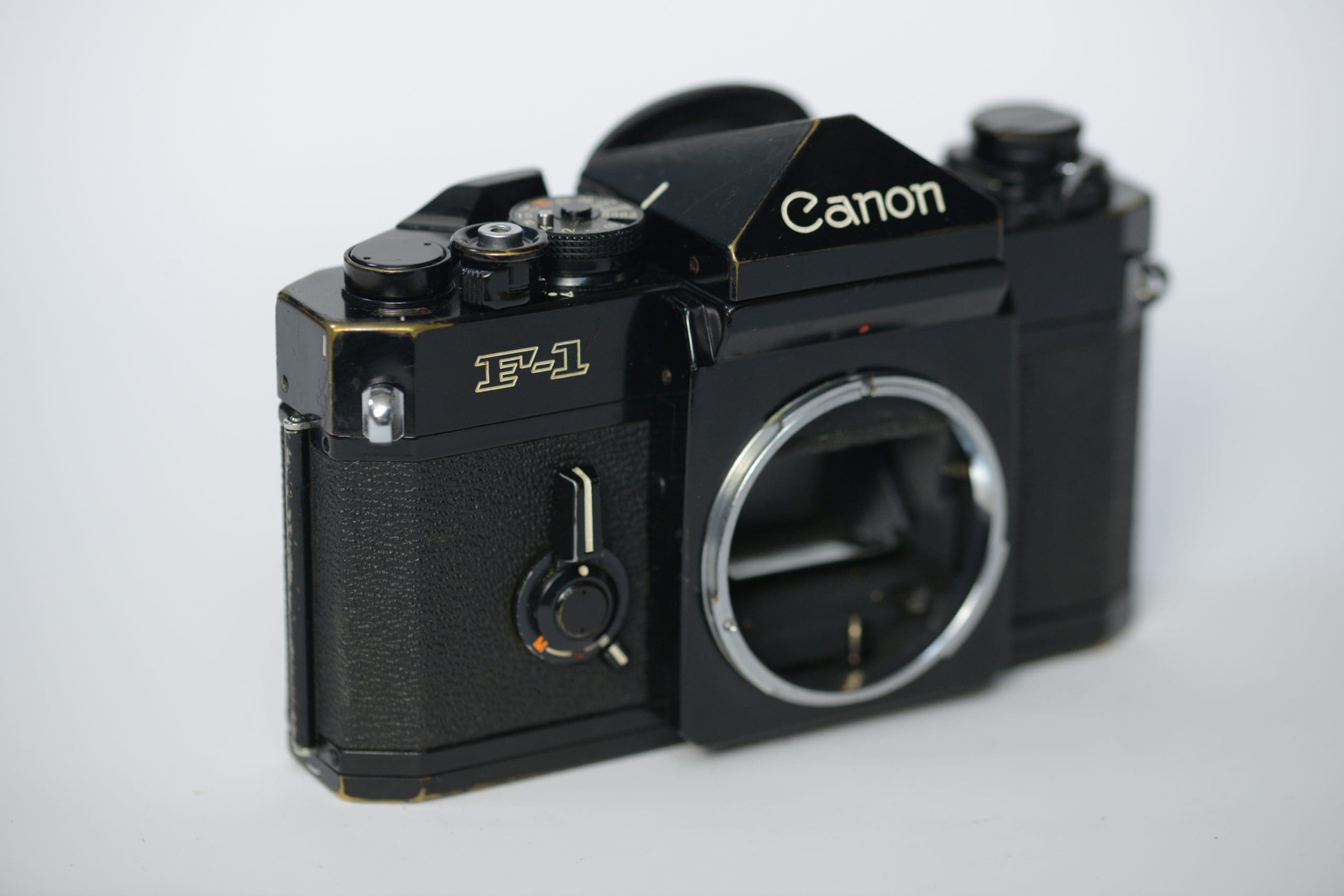CANON F-1 ブラック #285-1 Canon F-1 35mm (Camera Body) – Black Lab Imaging