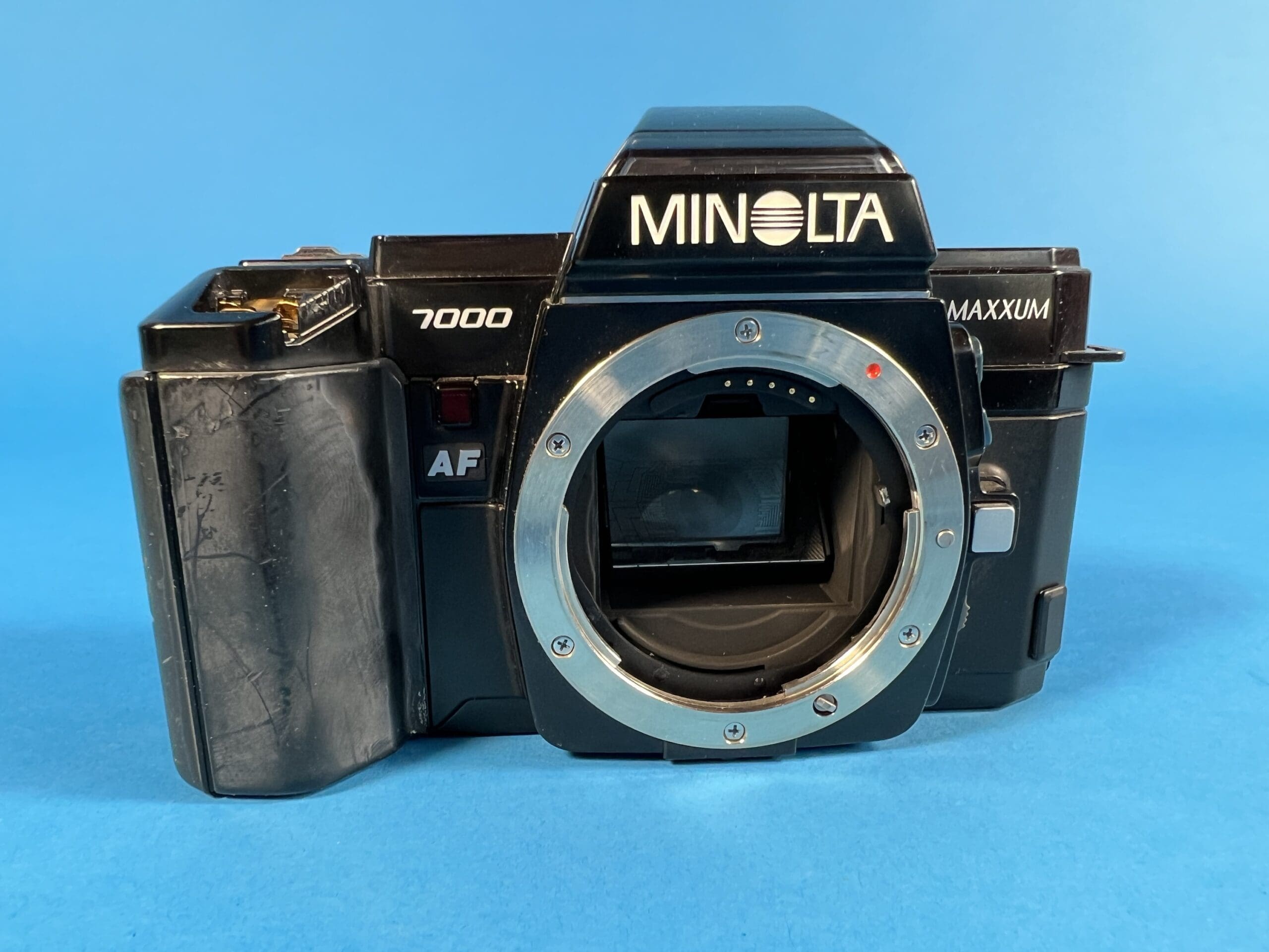 Minolta Maxxum 7000 35mm Film SLR Camera (Parts or Repair